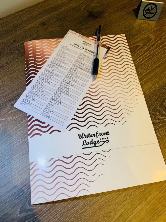 Waterfront Lodge 杜瑙保陶伊 外观 照片