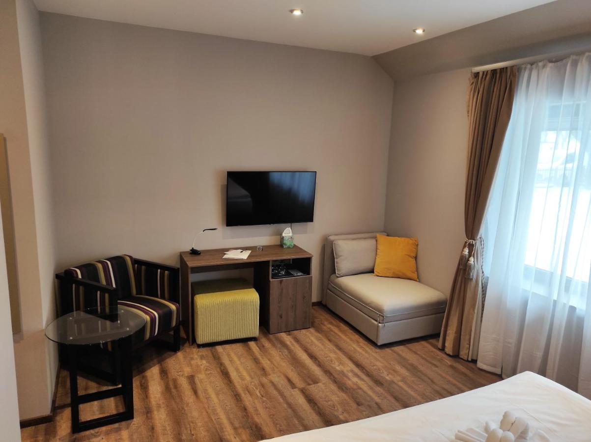 Waterfront Lodge 杜瑙保陶伊 外观 照片
